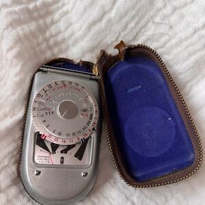 Sekonic Silver Light Meter with Blue Case